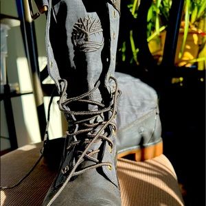 Timberland waterproof lace up boots. Sz 8
